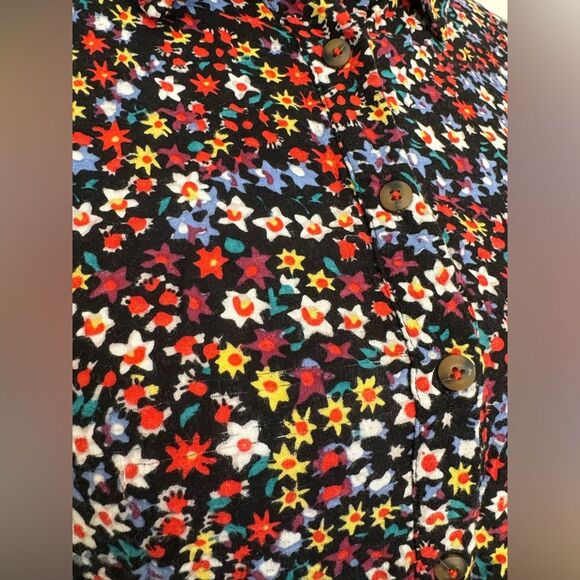 Mauve by Anthropologie Button Up Ruffle Black Floral Collared Top Size Small - Picture 12 of 16